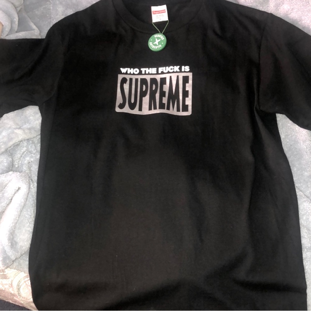 SUPREME “who the F***”  SS T-shirt. NEW , only tried on.